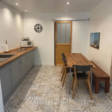 Gite Le Salon De Musique Bed & Breakfast 3*